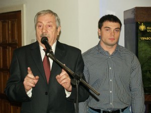 Попов Анатолій Михайлович