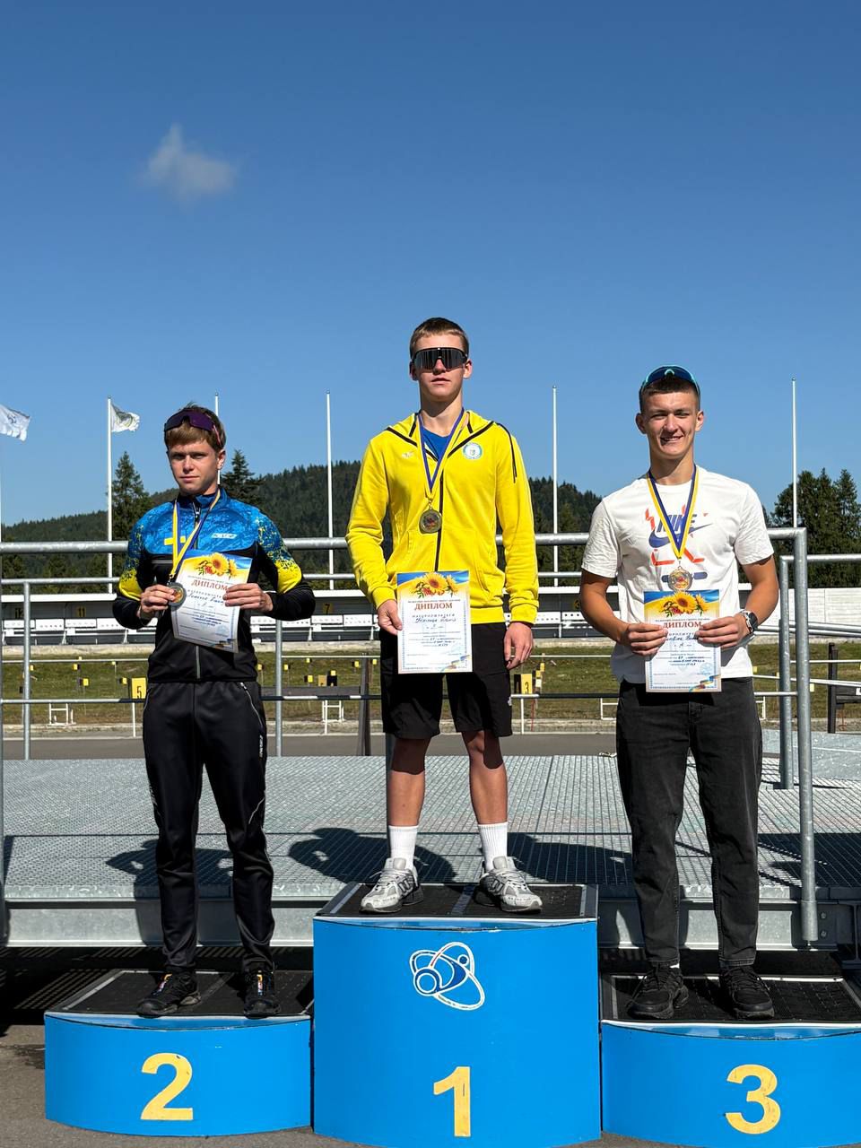 22.09.2025  закінчився літній чемпіонат України по лижним гонкам серед юнаків та дівчат.